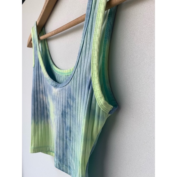 Small, lime green and blue tie dye crop tank top - Picture 5 of 9